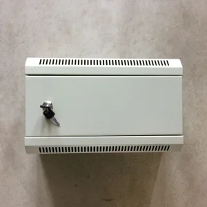 10" rack jednodílný 4U/140 DATACOM Šedý plech.dveře - obrázek 2