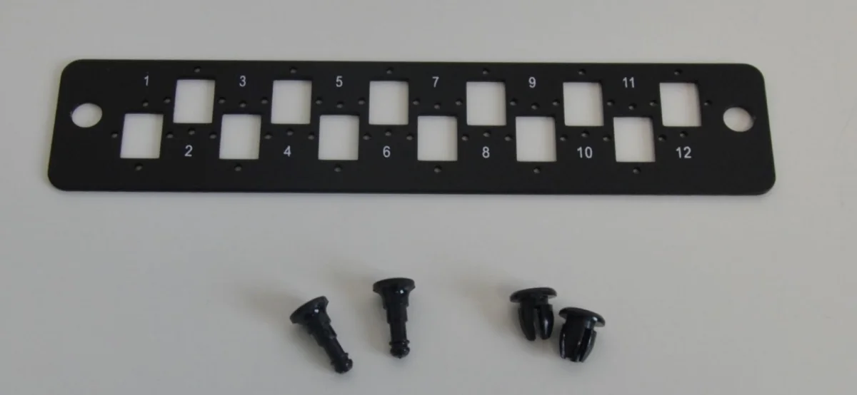 Čelo pro 19" 2U Optickou vanu pro 12xSC port
