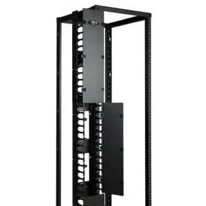 Kabelový manažer vertikální SmartRack 6 (15.24cm), kabelový kanál s výřezy pro kabely a krytem - obrázek 3