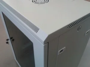 Datacom 19"rozvaděč jednodílný 15U/hl.450mm - obrázek 7