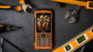 EVOLVEO StrongPhone H1, IP68 odolný Dual SIM telefon, 2,8"LCD, 5000mAh, Powerbanka, oranžový - obrázek 3