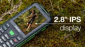 EVOLVEO StrongPhone W4, IP68 odolný Dual SIM telefon, 2,8"LCD, 2500mAh, Powerbanka, černo-zelený - obrázek 7