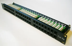 DATACOM Patch panel 48p. Cat5e 1U BK 8x6p. Modul, UTP, 19" - obrázek 5