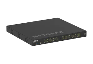 NETGEAR M4250-40G8F-POE+ spravovaný switch - obrázek 3