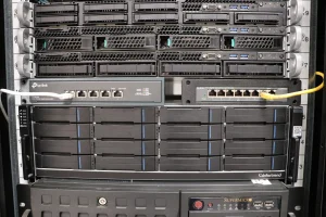 TP-LINK držák do 10"/19" racku pro SG108xx/SG1006P/ER605/RP108GE - obrázek 2