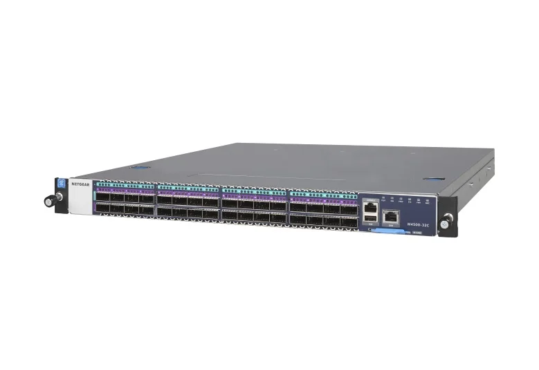 NETGEAR M4500-32C - řízený switch