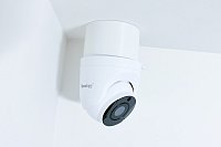 SYNOLOGY držák s krytkou kabelů pro kamery TC500 na stěnu a strop, bílý