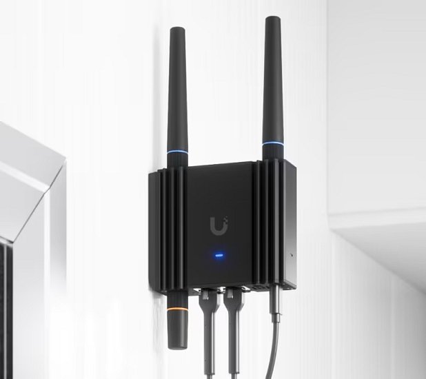 Ubiquiti UMR-Ultra - Mobile Router Ultra