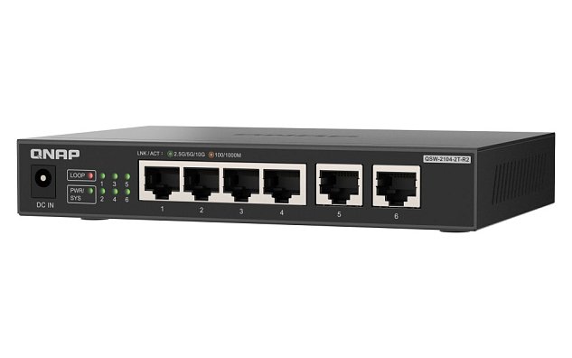 QNAP switch QSW-2104-2T-R2 (4x 2,5GbE RJ45 a 2x 10GbE RJ45)