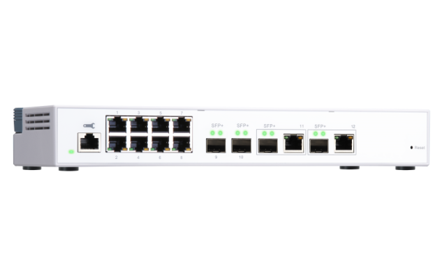 QNAP řízený switch QSW-M408-2C (12portů: 8x Gigabit port + 4x 10G SFP+ /2x 10GbE kombo porty)
