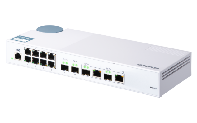 QNAP řízený switch QSW-M408-2C (12portů: 8x Gigabit port + 4x 10G SFP+ /2x 10GbE kombo porty)