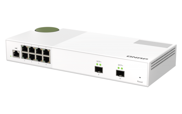QNAP řízený switch QSW-M2108-2S (8x 2,5GbE RJ45 a 2x 10GbE SFP+)