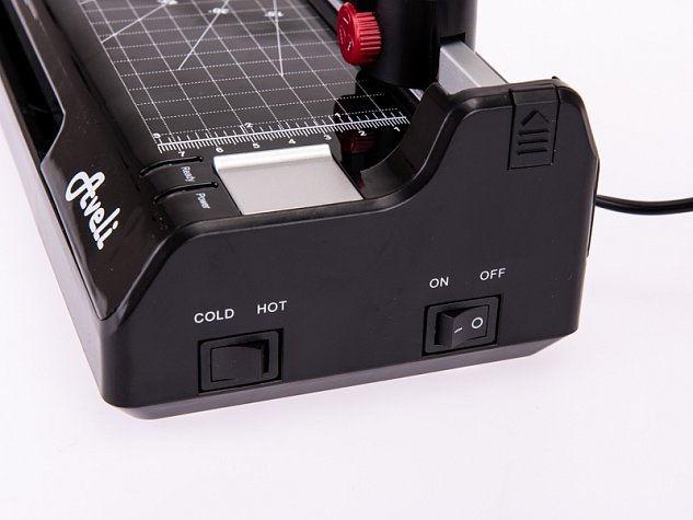 Laminátor AVELI Combi A4