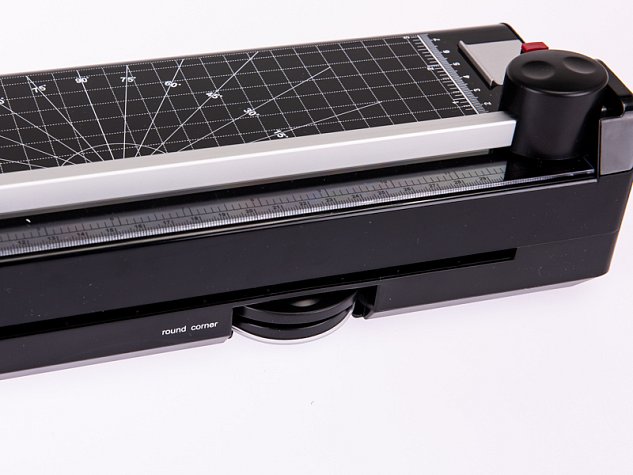 Laminátor AVELI Combi A4