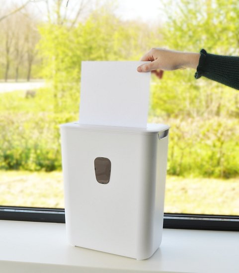 Skartovačka DESQ, 4 x 38 mm, 15l, křížový řez, bílá