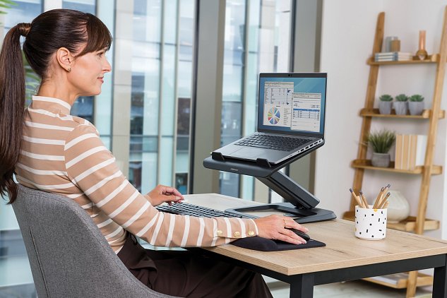 Stojan na notebook Fellowes HANA LT černý