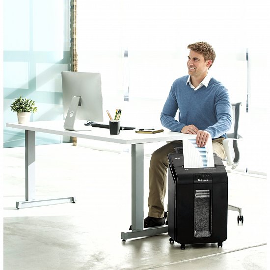 Fellowes  Skartovač AutoMax 100 M