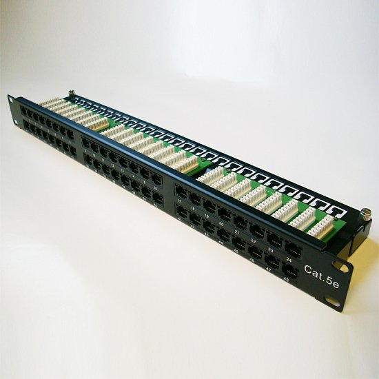 DATACOM Patch panel 48p. Cat5e 1U BK 8x6p. Modul, UTP, 19