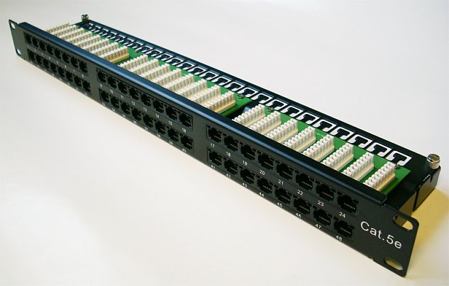 DATACOM Patch panel 48p. Cat5e 1U BK 8x6p. Modul, UTP, 19